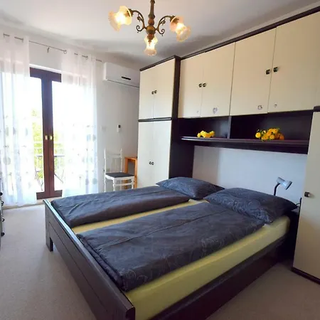 Nada Guest house