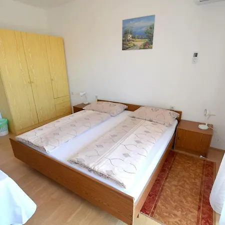Nada Guest house Baska (Krk)